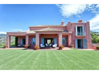 HM5O2836 - Villa For sale in Marbella..
