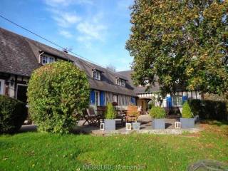 8 bedroom Character For Sale: 27450..
