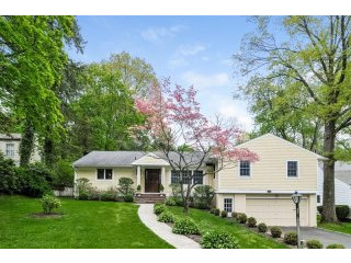 4 bedroom House For Sale: 16 Quentin..