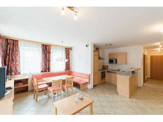Generous 4-room apartment in the heart..