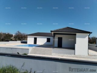 Marčana, kuća 125 m² s bazenom. Novogradnja.