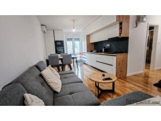 Zagreb, Voltino - trosoban novouređen stan 51m2