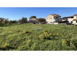 Istra, Poreč, okolica - građevinsko zemljište na rubu manjeg