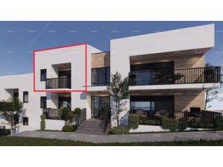 ŽMINJ – moderan stan na katu s terasom (Stan F)