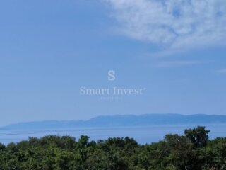 KOSTRENA, odličan građevinski teren od 5090 m2 na top l..