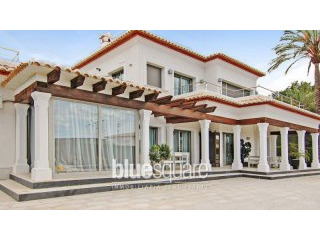 Spectacular 4 Bedroom 4 Bathroom Villa..