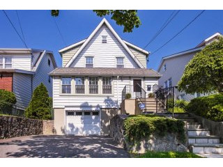 3 bedroom House For Sale: 607 Kimball..