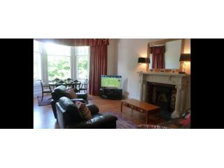 2 1F Douglas Gardens, Edinburgh