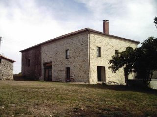 Spacious Well Renovated Stone House..