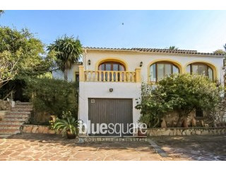3-Bedroom villa very close to the beach..