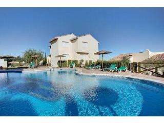 Large 3 Bed Apartment on the Exclusive..