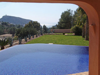 3 Bedrooms - Villa - Alicante - For Sale