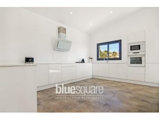 EXCLUSIVE. Stunning modern 5-Bedroom..
