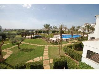 2 bedroom Apartment For Sale: 1st..