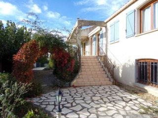 Villa in Great Location