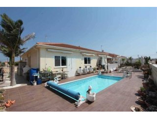 House Bungalow - For Sale - 2 Bedrooms