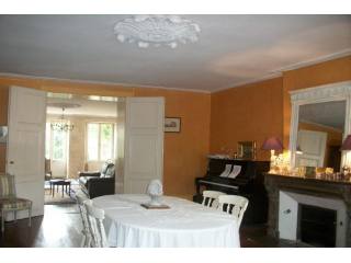 6 bedroom Town House For Sale: 79000..