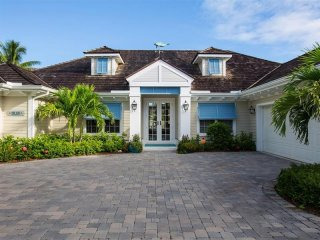 3 bedroom House For Sale: 1838 E..