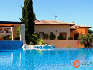 Luxury Apartment - Zephyros Village