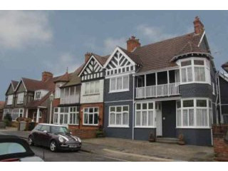 4 bedroom, Semi-detached House house..