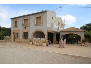 Yecla country House with pool 12m (Ref...