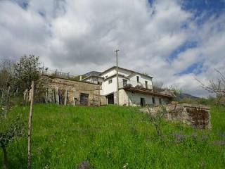Excellent property in a stunning..