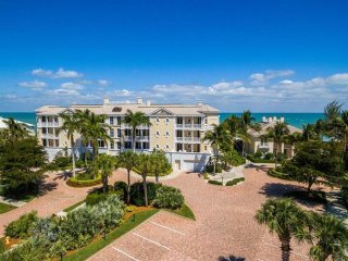3 bedroom Flat For Sale: 200 E Sea..