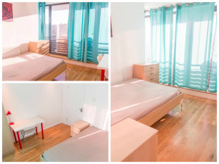 Single with double bed near Canary..