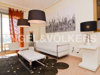LAST OFFERS: Nice apartment overlooking..