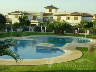 Ref: 1455 - Duplex/Triplex/Townhouse..