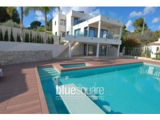 Modern villa on the seafront