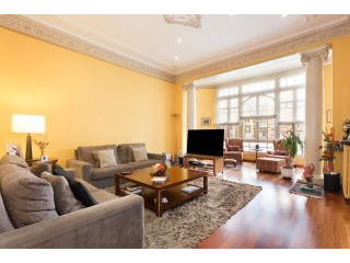 Manorial apartment for sale in Barcelona