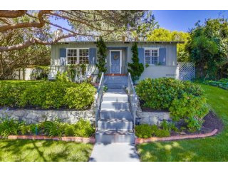 1205 Stratford Court