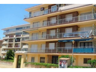 2 bedroom, 1 bathroom Apartment, (build..