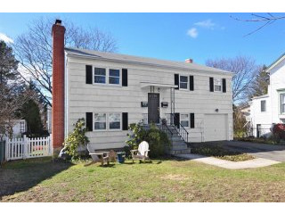 5 bedroom Flat For Sale: 22 S Dutcher..