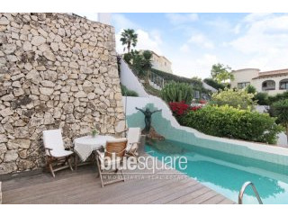 Beautiful Villa in Montemar with great..