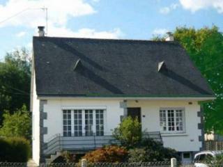 Detached Neo-Breton Property