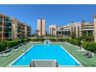 Apartment in Cristimar complex in Los Cristianos. It..