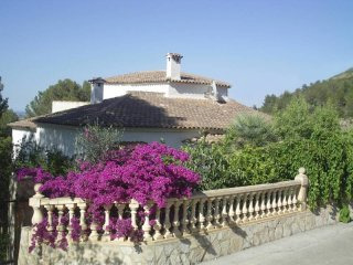 Four bedroom detached villa with pool.