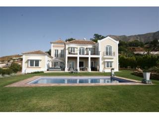 Villa - Magnificent villa in Valtocado..