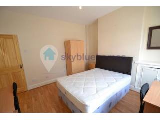 House - *** LET AGREED. Awaiting for..