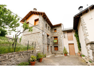 3 Bedroom Apartment in Fiscal, Huesca