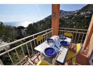 ROSES: Apartment with sea view in..
