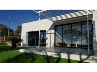 2 Bedrooms - Apartment - For Sale