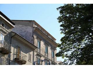 Fabulous large 2 storey apartment with..