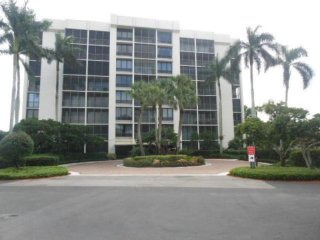 6815 Willow Wood Dr #4025, Boca Raton..
