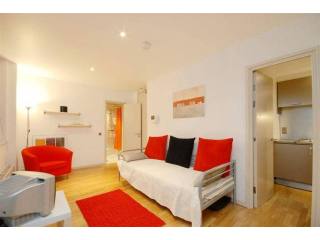 Ludgate Square, London EC4M