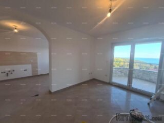 Prodaje se šarmantan stan 60 m², Duga Uvala, – pogled na mo..