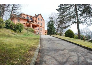 2 bedroom Apartment For Sale: Stresa..