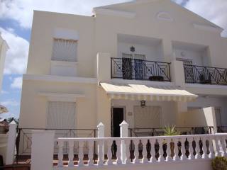 3 Bedrooms - Semi Detached - Alicante -..